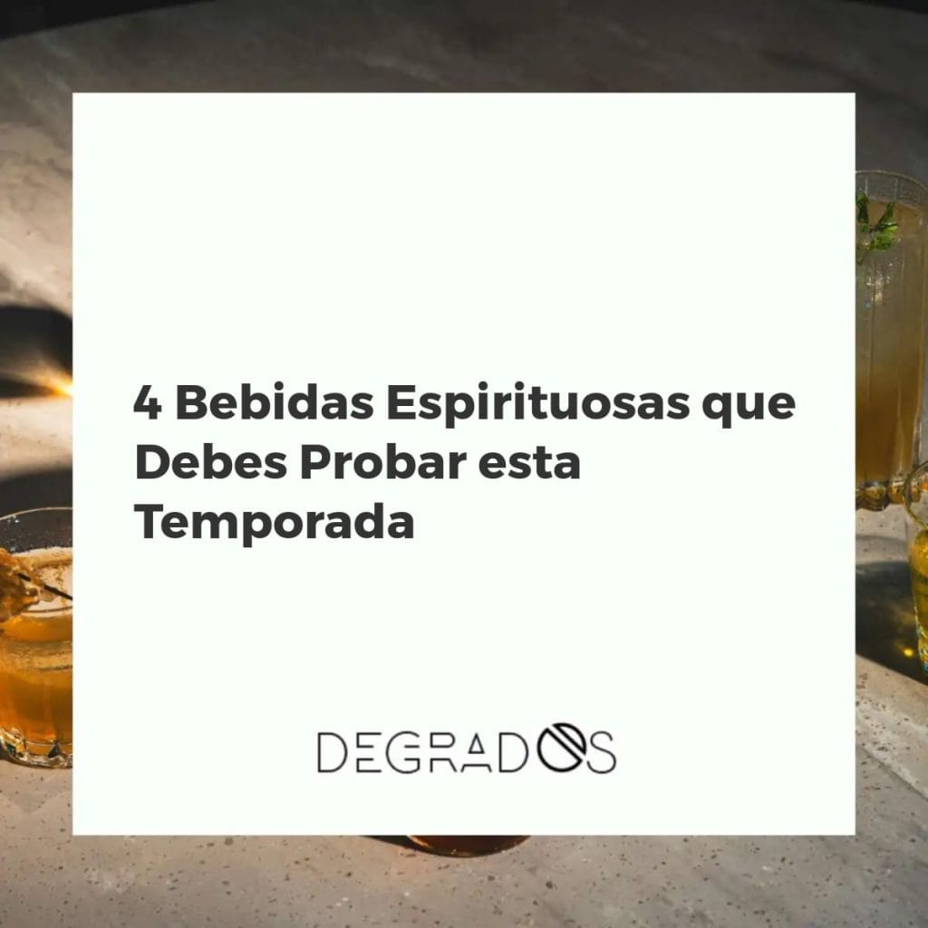 Selección de cuatro bebidas espirituosas para la temporada: absenta, whisky, ginebra y vermut, servidas en sus copas.